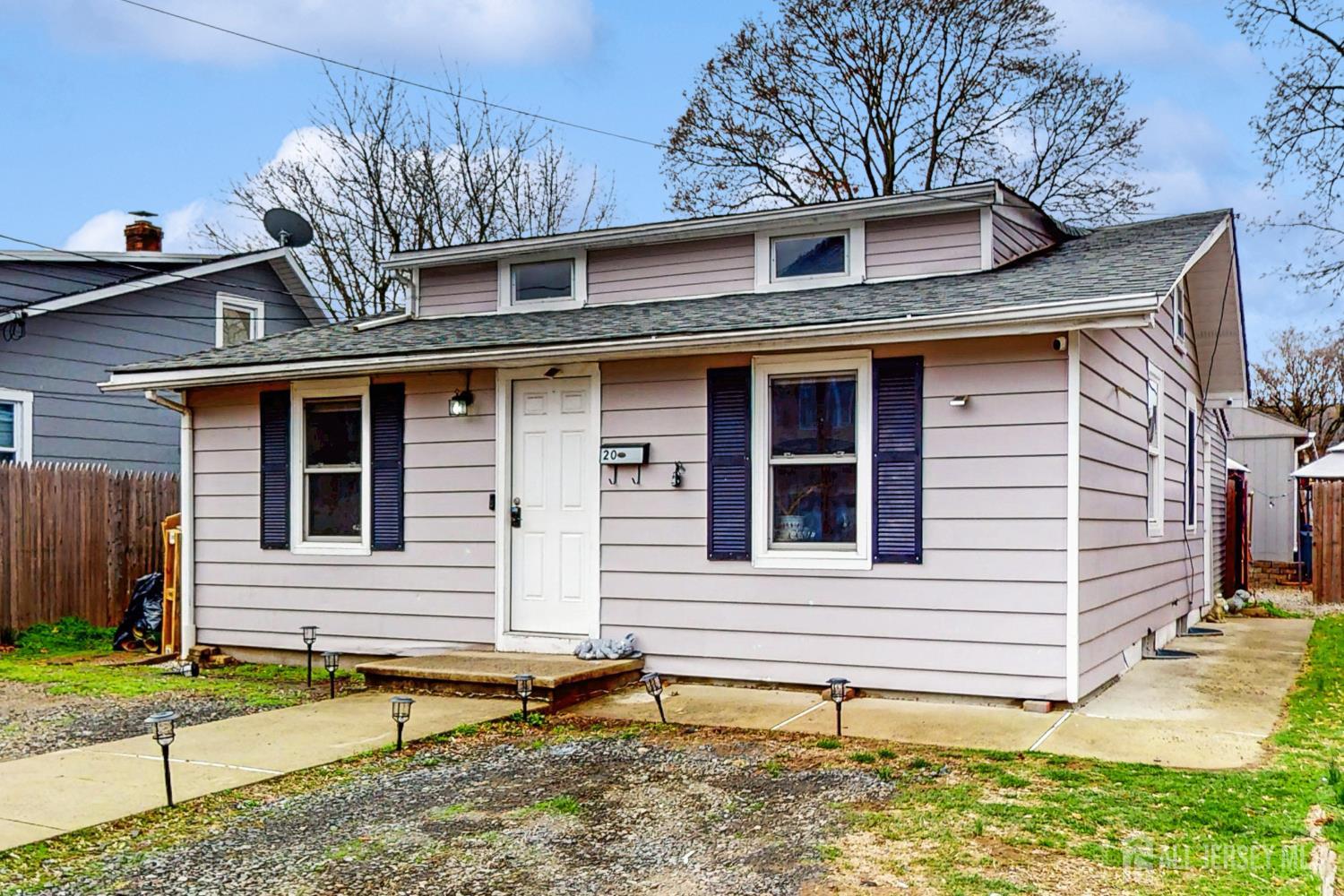 Manville, New Jersey 08835, United States, 3 Bedrooms Bedrooms, ,1 BathroomBathrooms,Residential,Active,239451