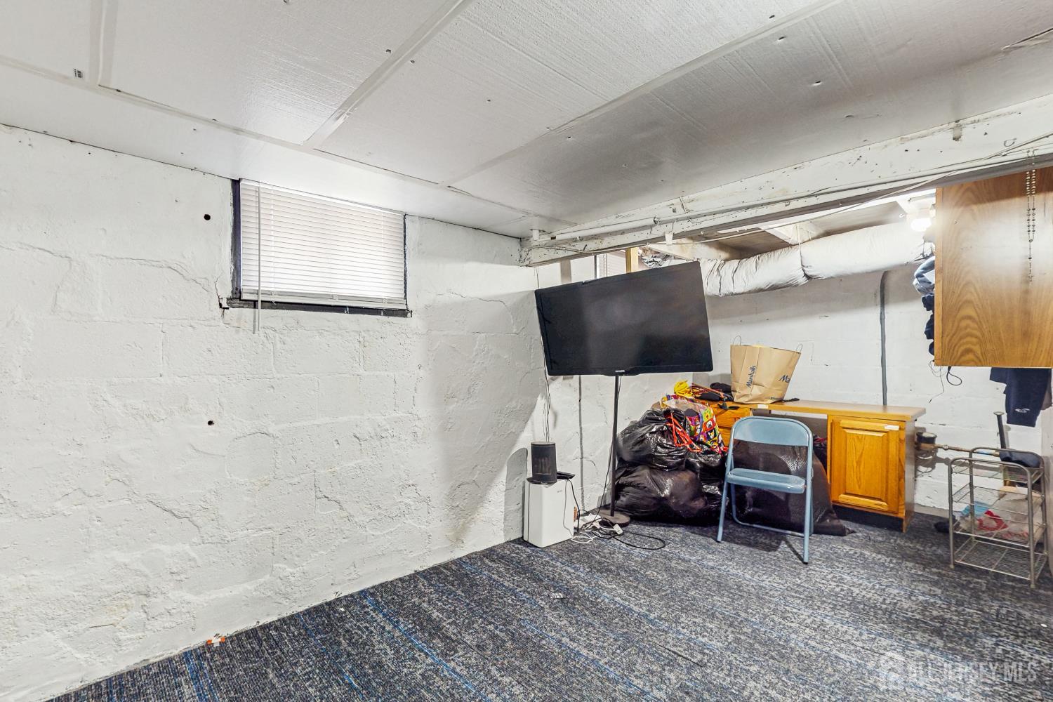 Manville, New Jersey 08835, United States, 3 Bedrooms Bedrooms, ,1 BathroomBathrooms,Residential,Active,239451