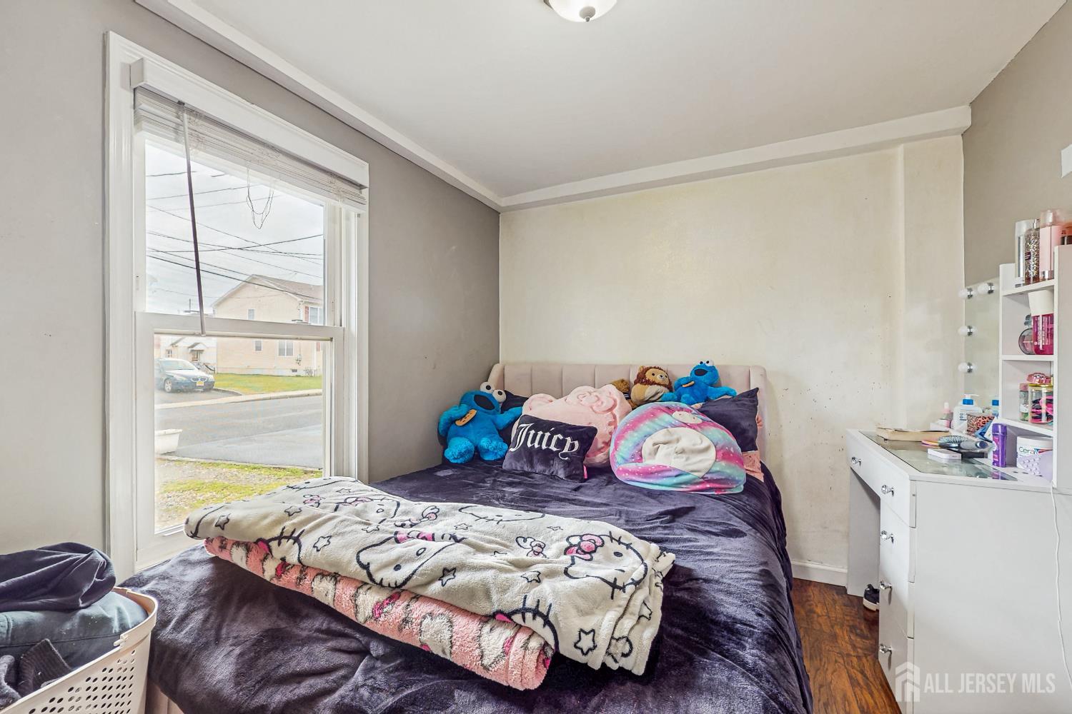 Manville, New Jersey 08835, United States, 3 Bedrooms Bedrooms, ,1 BathroomBathrooms,Residential,Active,239451