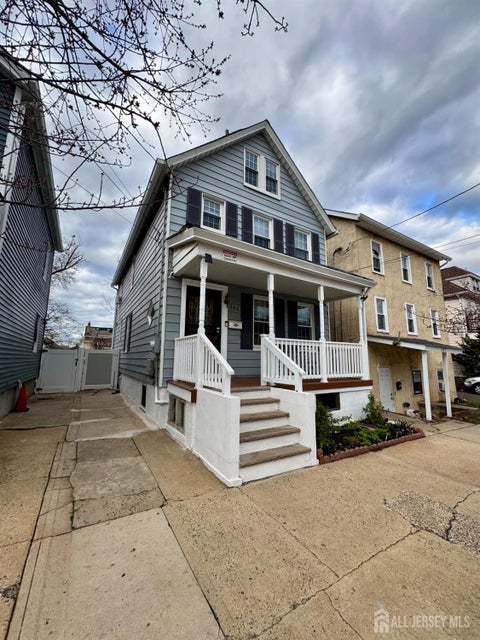 Homes For Sale - 187 Redmond Street<br/> New Brunswick, NJ 08901