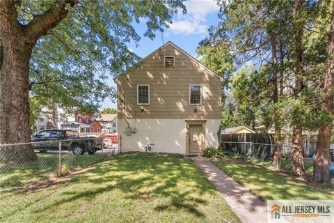 Apartment For Rent - 405 Maple Avenue<br/> Ewing, NJ 08618