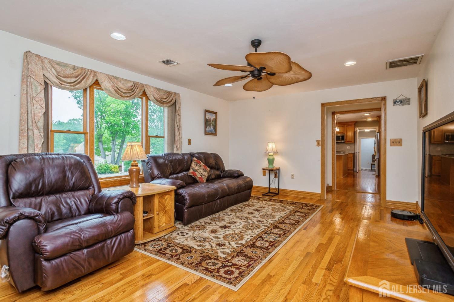27 Briarwood Drive, Old Bridge, New Jersey image 14