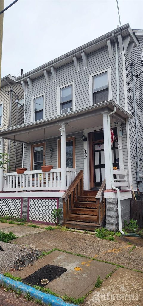 Multifamily For Sale - 299 Townsend Street<br/> New Brunswick, NJ 08901