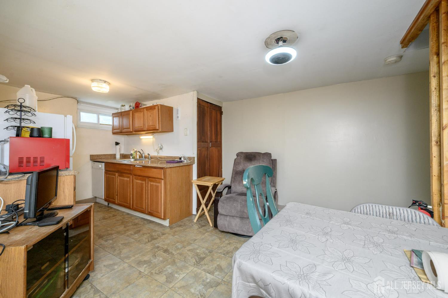 135 Chatham Avenue #135, Paterson, New Jersey image 21