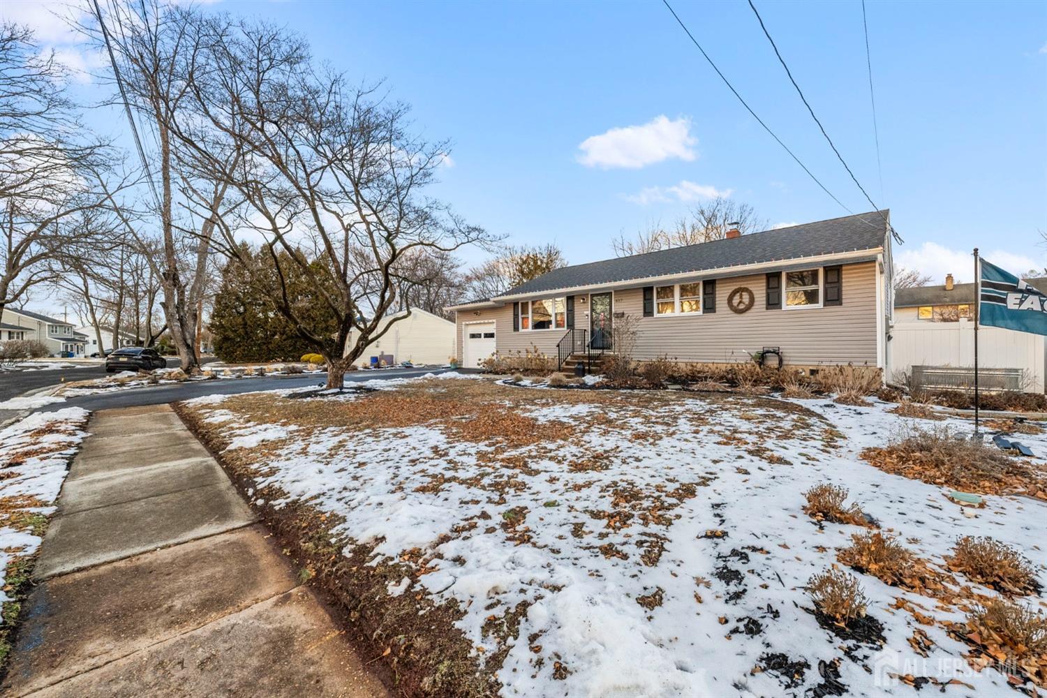 827 Maple Avenue, Piscataway, New Jersey image 3