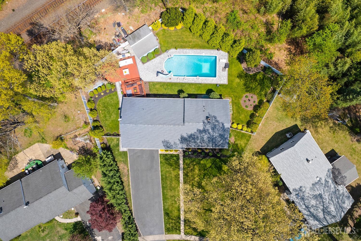 55 Michael Street, Piscataway, New Jersey image 27