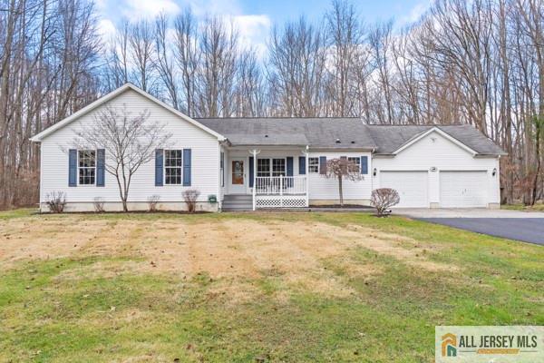 15 White Pine Road, Monroe Township, New Jersey image 1