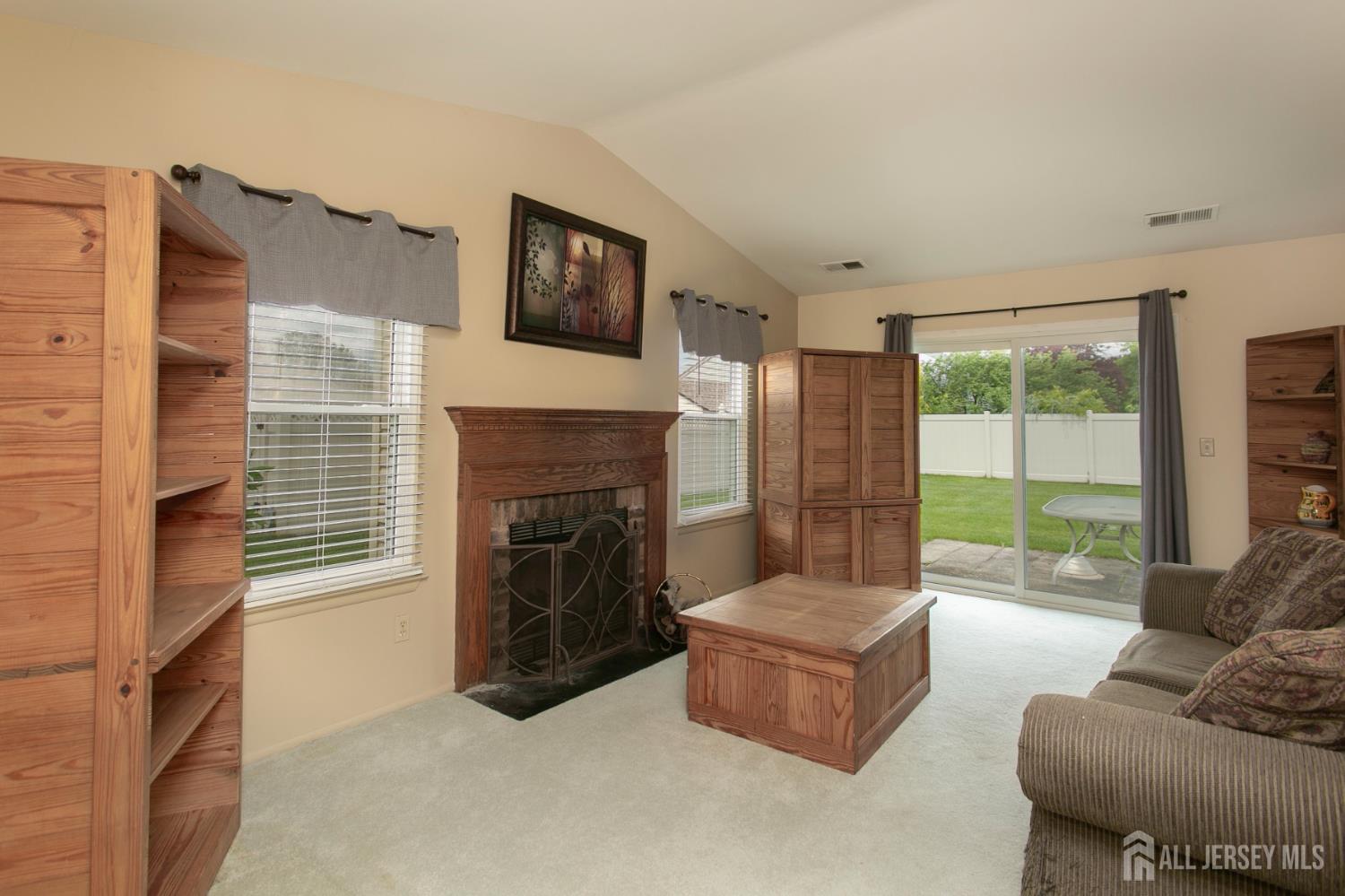 71 S Sagamore Avenue, Edison, New Jersey image 14