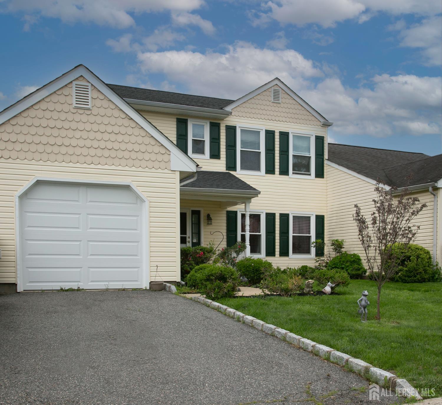 71 S Sagamore Avenue, Edison, New Jersey image 2