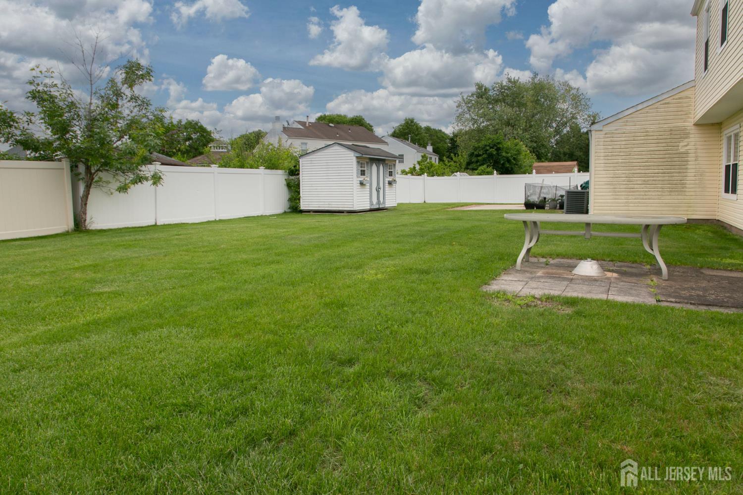 71 S Sagamore Avenue, Edison, New Jersey image 25