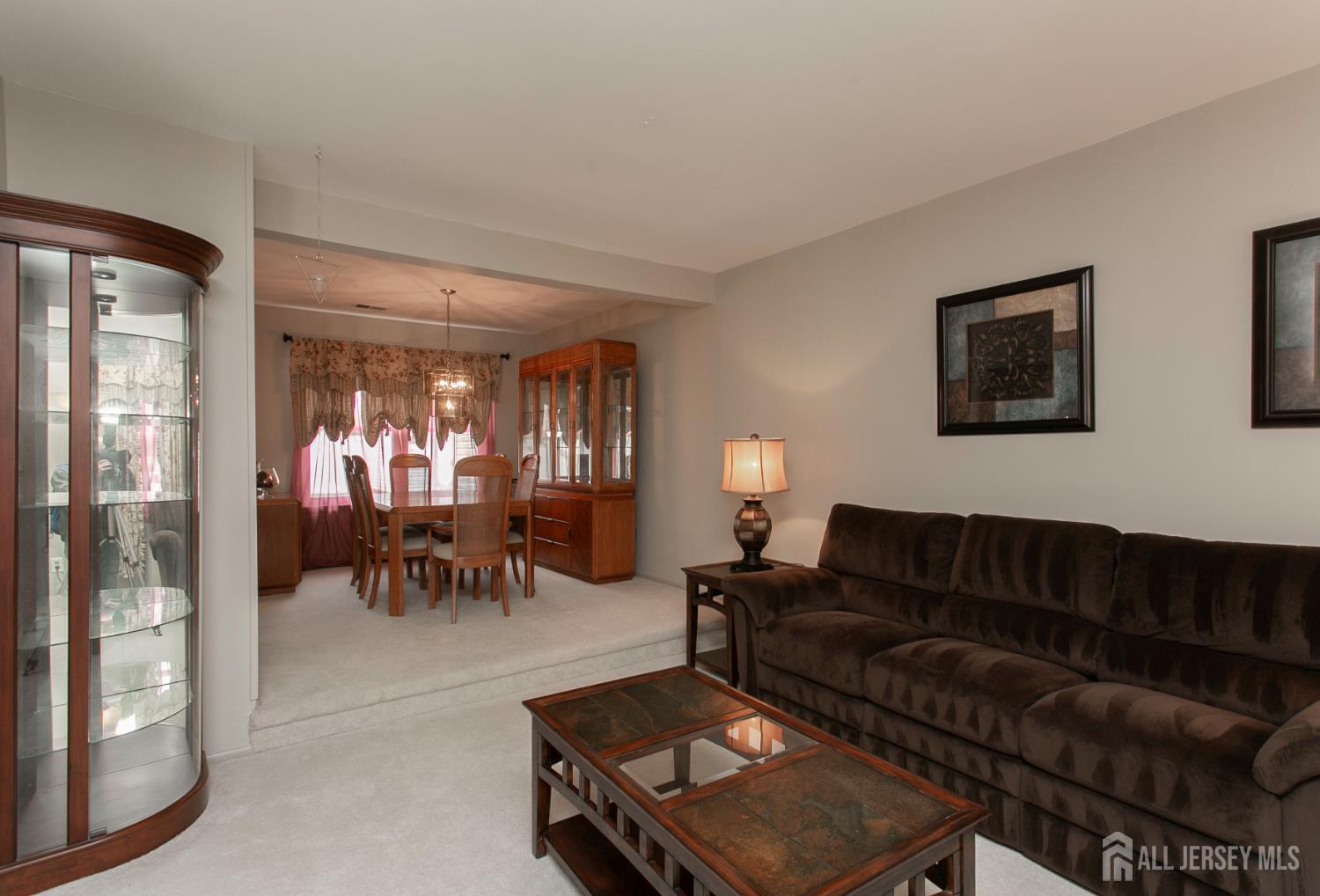 71 S Sagamore Avenue, Edison, New Jersey image 6
