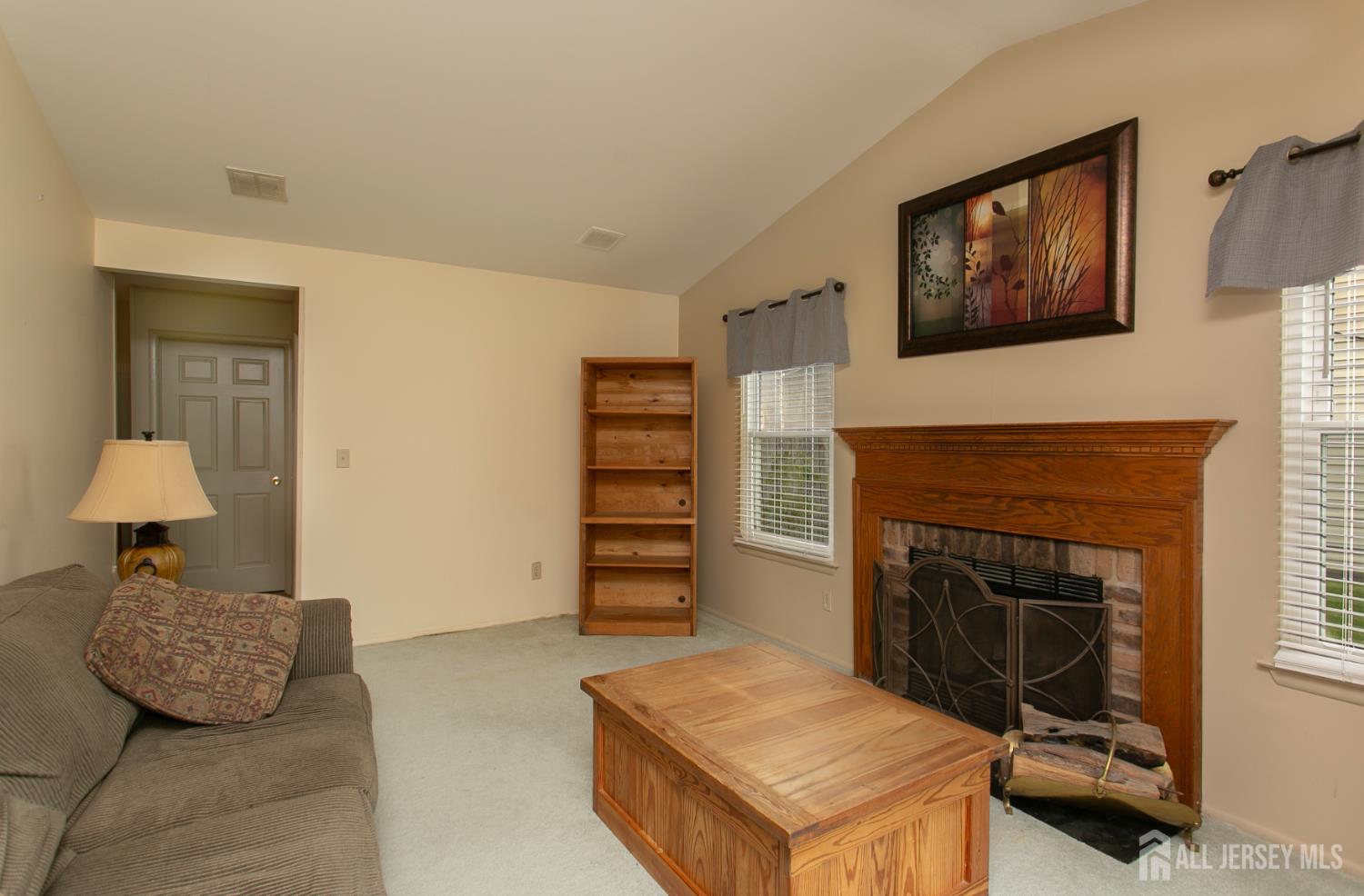 71 S Sagamore Avenue, Edison, New Jersey image 12