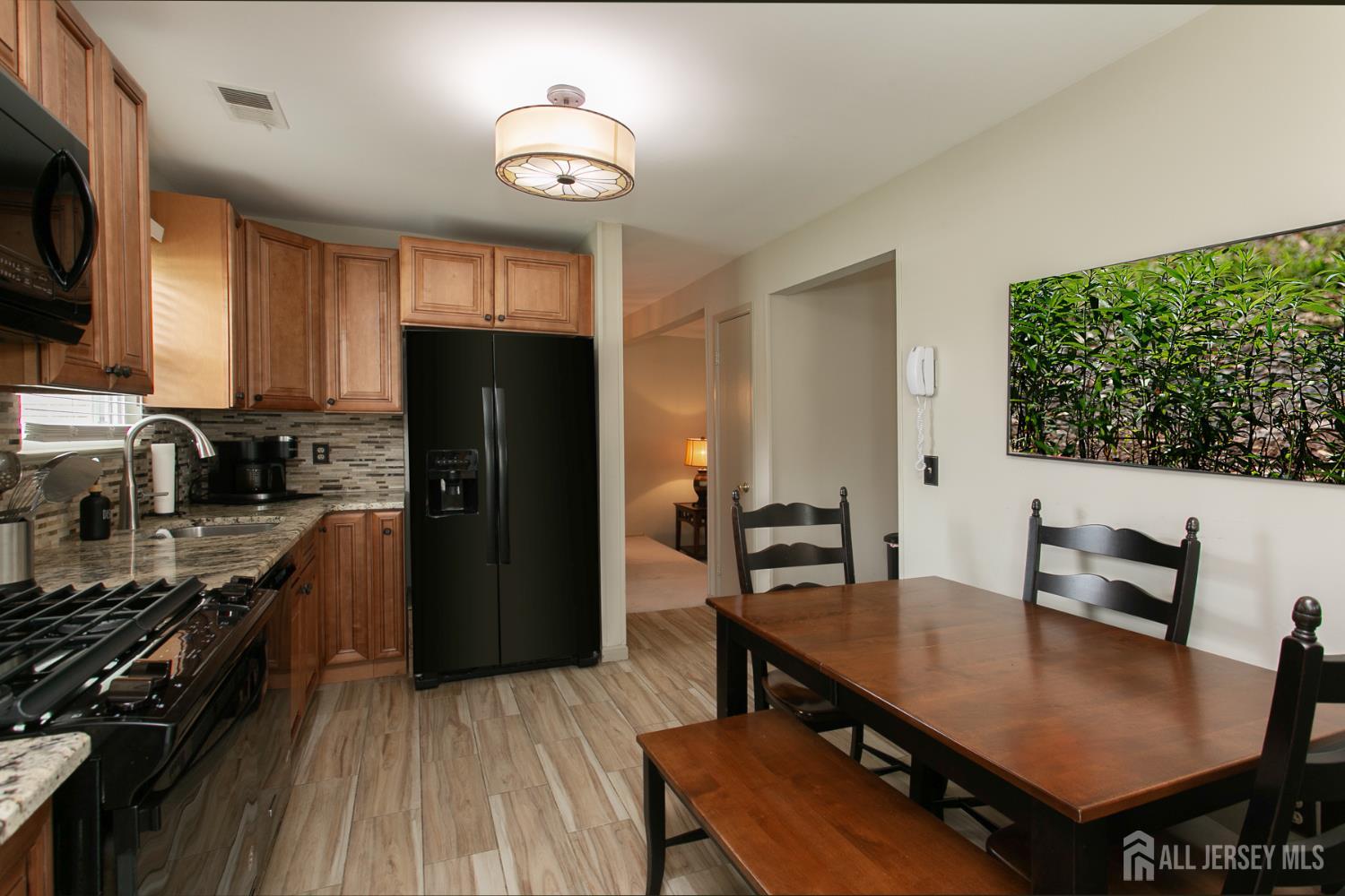 71 S Sagamore Avenue, Edison, New Jersey image 10