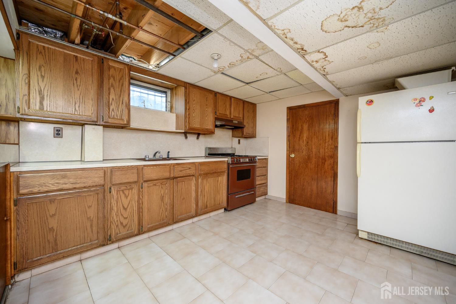 98 S Cliff Road, Colonia, New Jersey image 33