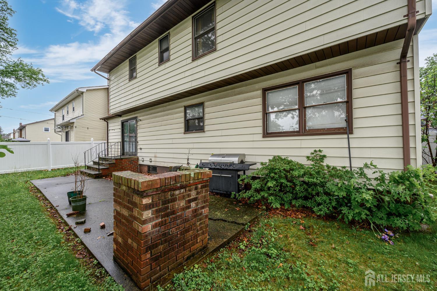 98 S Cliff Road, Colonia, New Jersey image 37