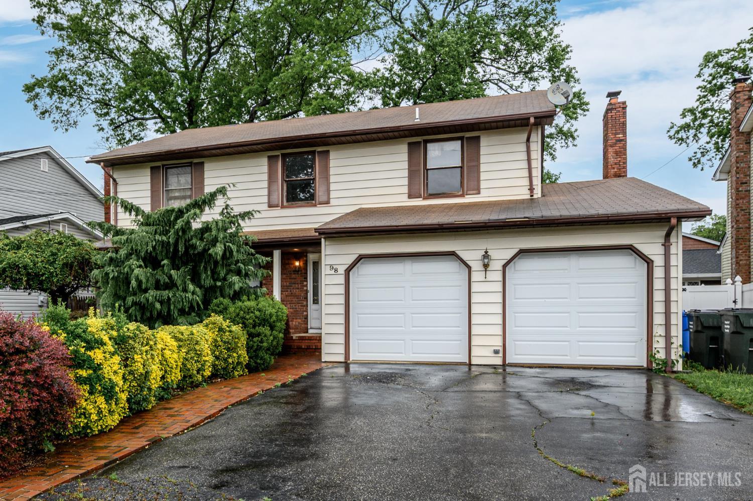 98 S Cliff Road, Colonia, New Jersey image 1