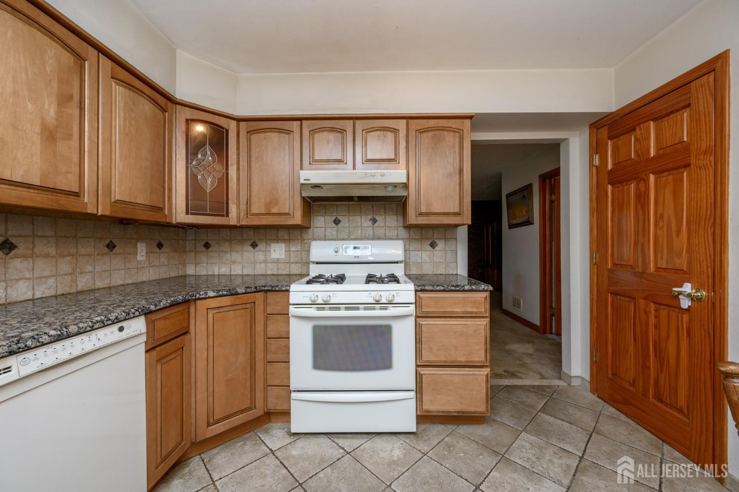 98 S Cliff Road, Colonia, New Jersey image 13