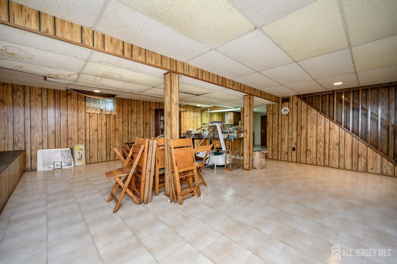 98 S Cliff Road, Colonia, New Jersey image 32