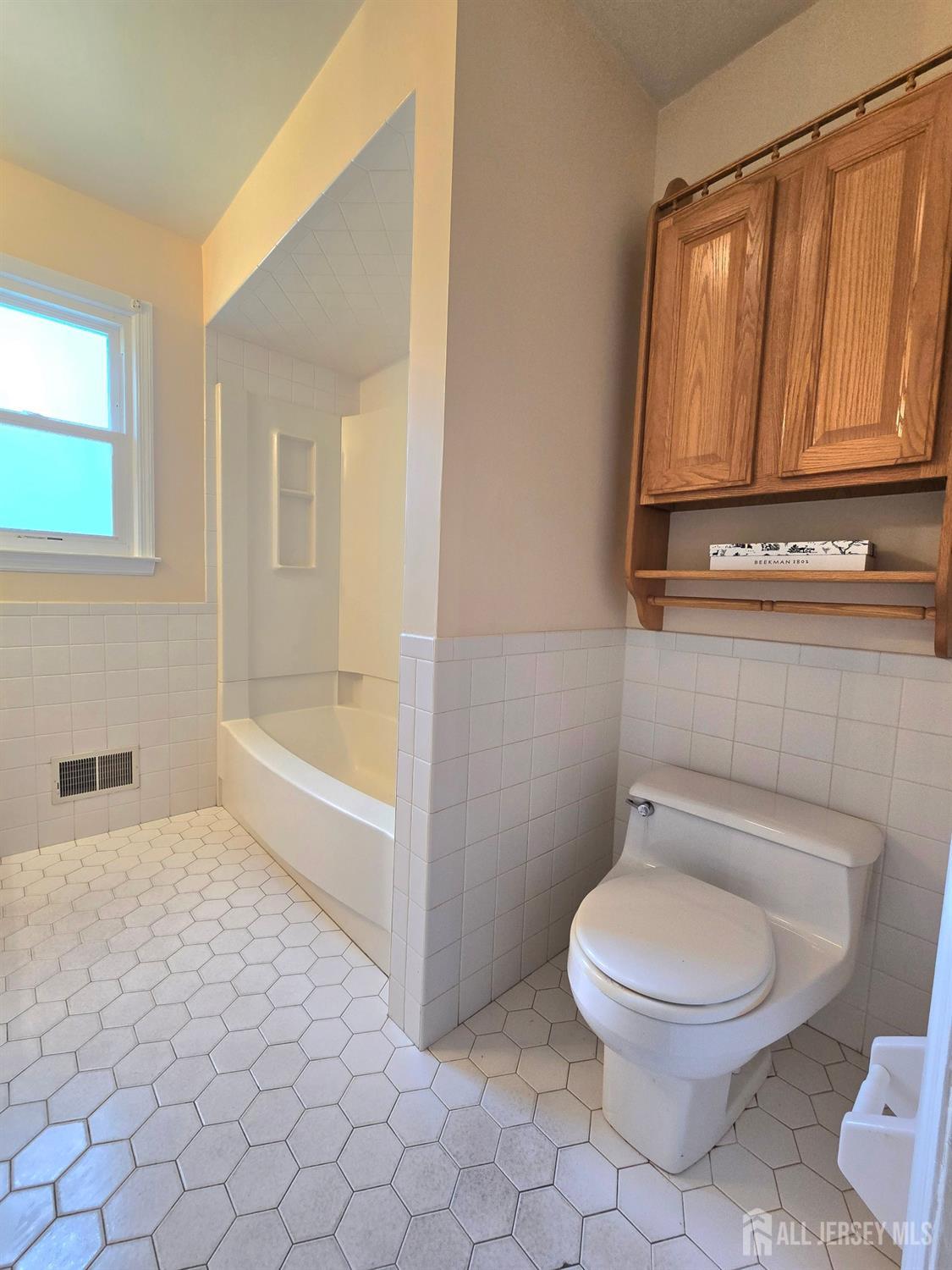 20 Ellingham Avenue, Monroe Township, New Jersey image 24