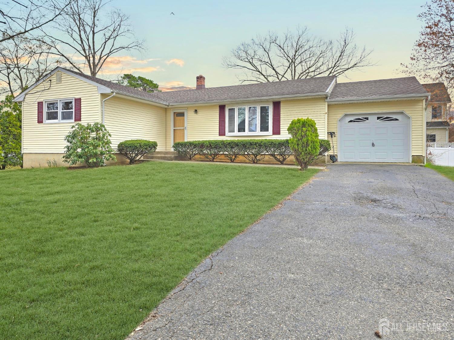 20 Ellingham Avenue, Monroe Township, New Jersey image 4