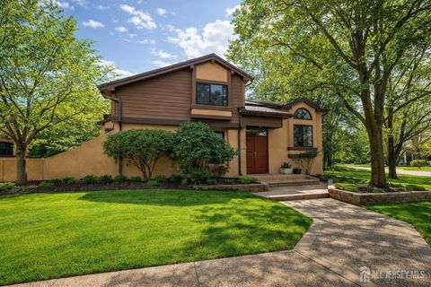 Condo For Sale - 70 Sayre Drive<br/> Plainsboro, NJ 08540