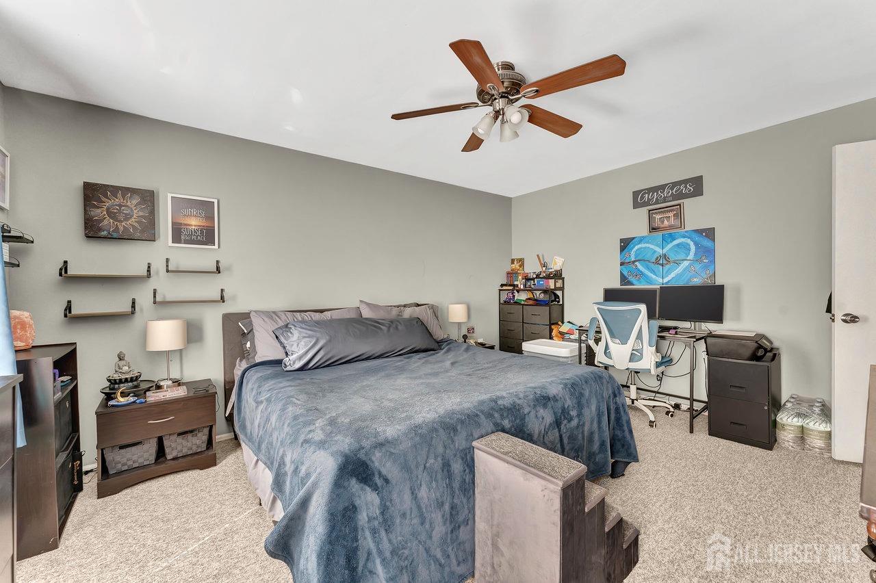 23 Telegraph Lane, Sayreville, New Jersey image 18