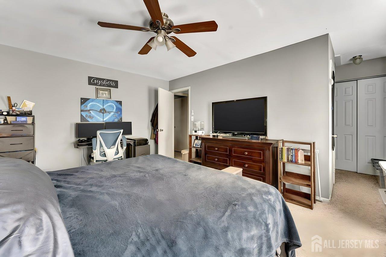 23 Telegraph Lane, Sayreville, New Jersey image 16