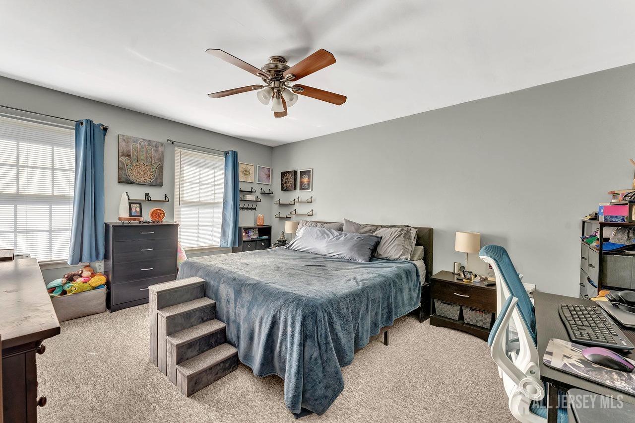 23 Telegraph Lane, Sayreville, New Jersey image 17