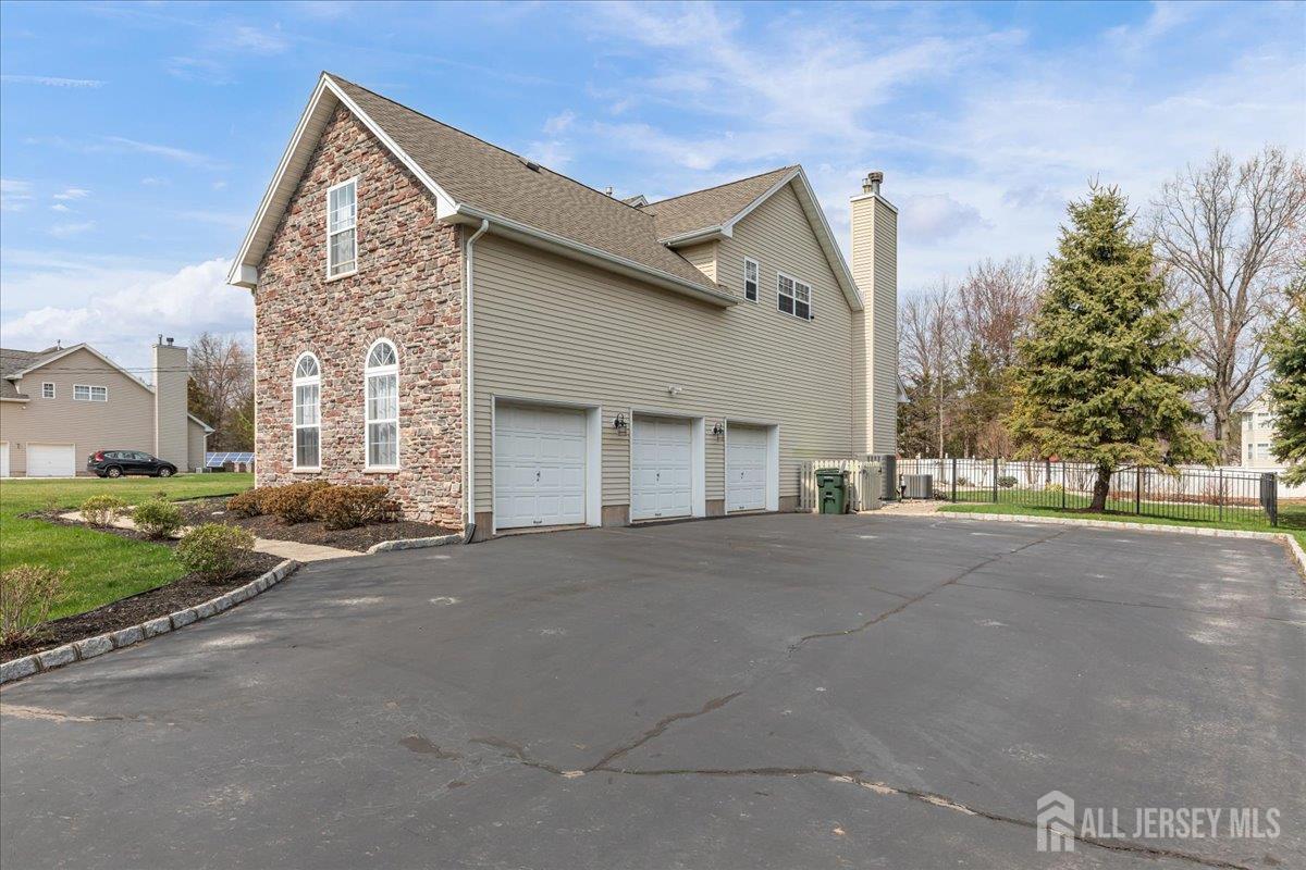 Franklin, New Jersey, 08873, United States, 5 Bedrooms Bedrooms, ,3 BathroomsBathrooms,Residential,Active,2038207