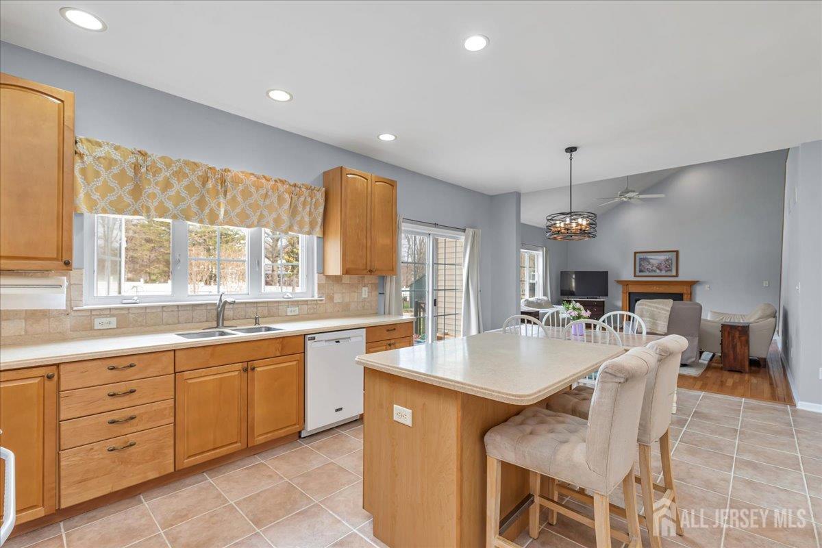 Franklin, New Jersey, 08873, United States, 5 Bedrooms Bedrooms, ,3 BathroomsBathrooms,Residential,Active,2038207