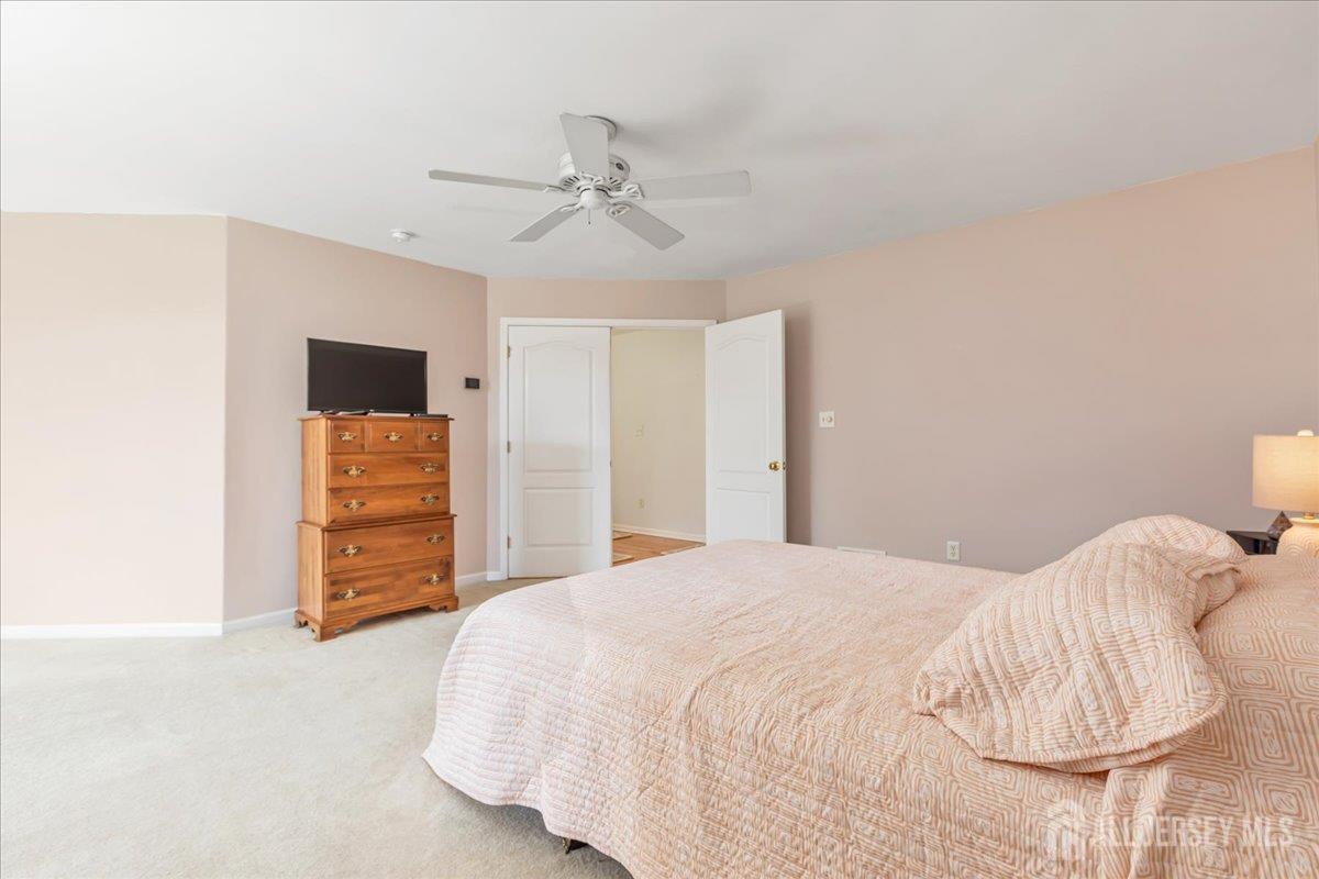 Franklin, New Jersey, 08873, United States, 5 Bedrooms Bedrooms, ,3 BathroomsBathrooms,Residential,Active,2038207