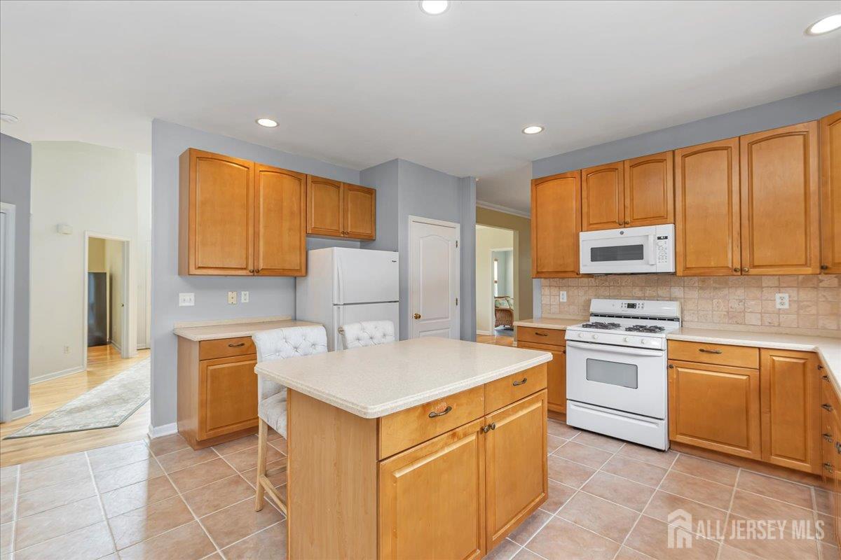 Franklin, New Jersey, 08873, United States, 5 Bedrooms Bedrooms, ,3 BathroomsBathrooms,Residential,Active,2038207