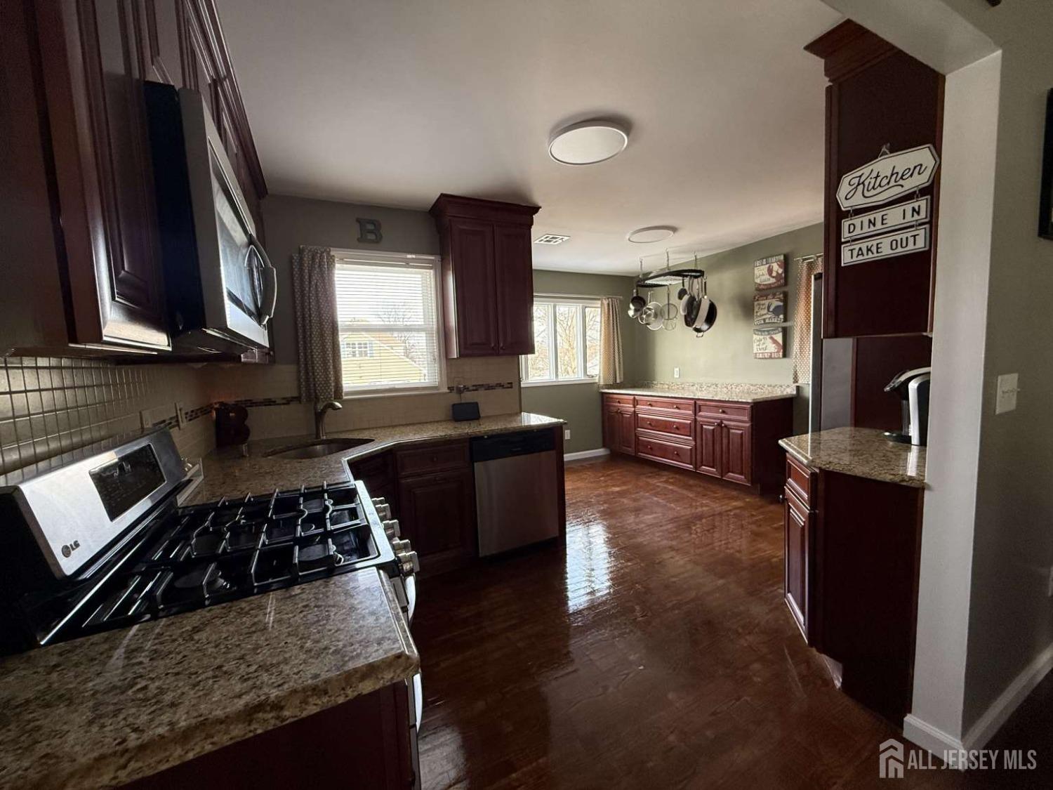 207 Remsen Avenue, Avenel, New Jersey image 5