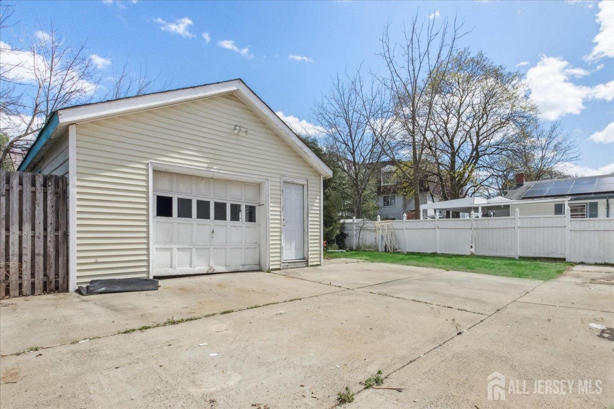 399 Highland Street, South Amboy, New Jersey image 18