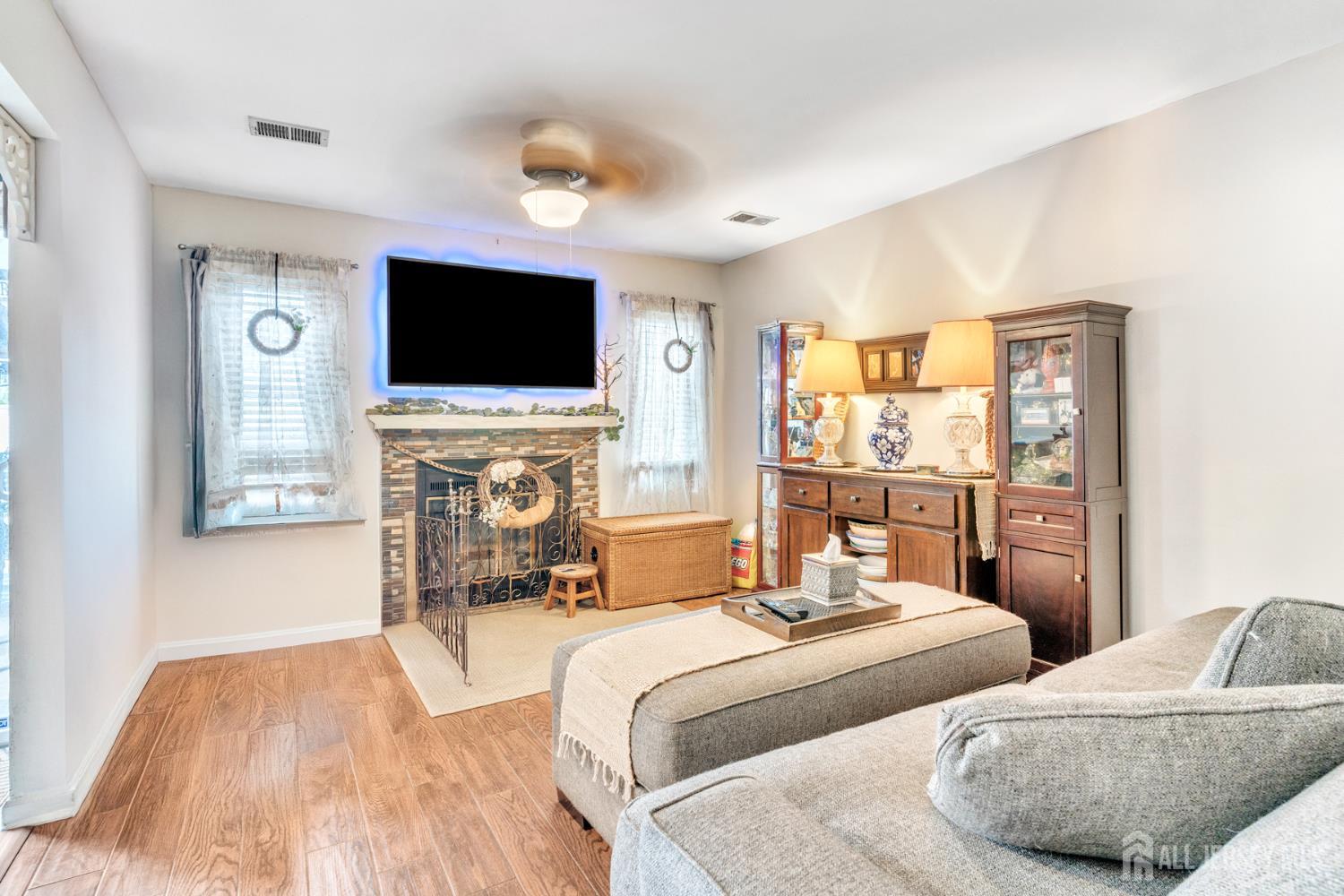 24 Higgins Road, Old Bridge, New Jersey image 13