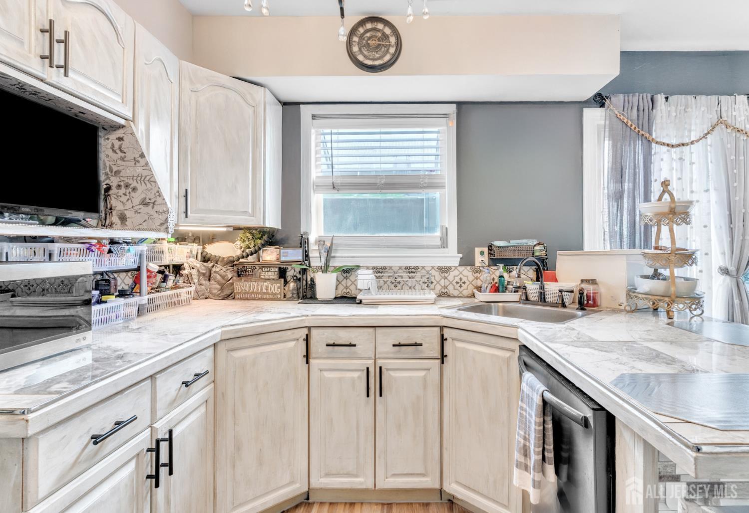 24 Higgins Road, Old Bridge, New Jersey image 12
