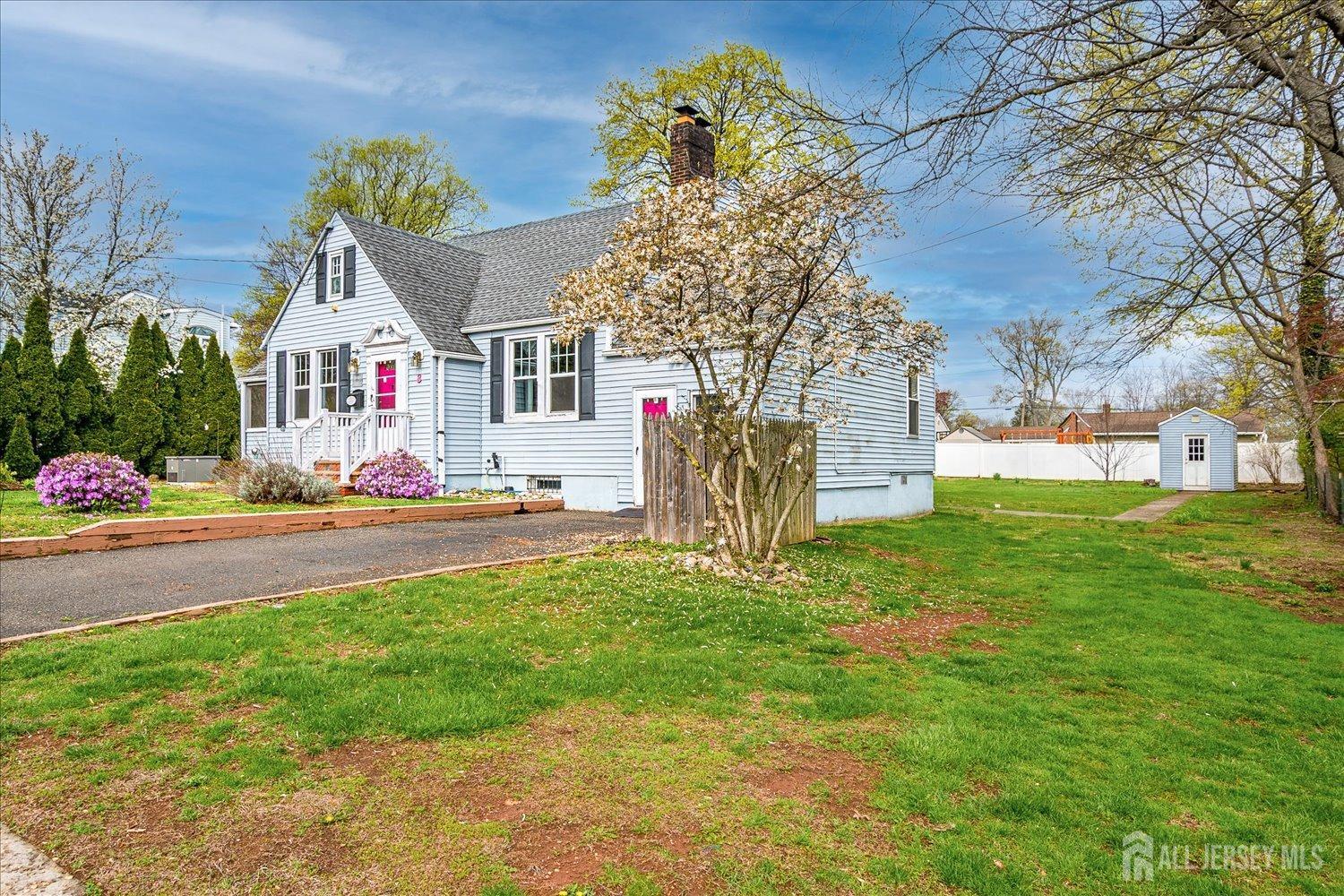 8 Lahiere Avenue, Edison, New Jersey image 4