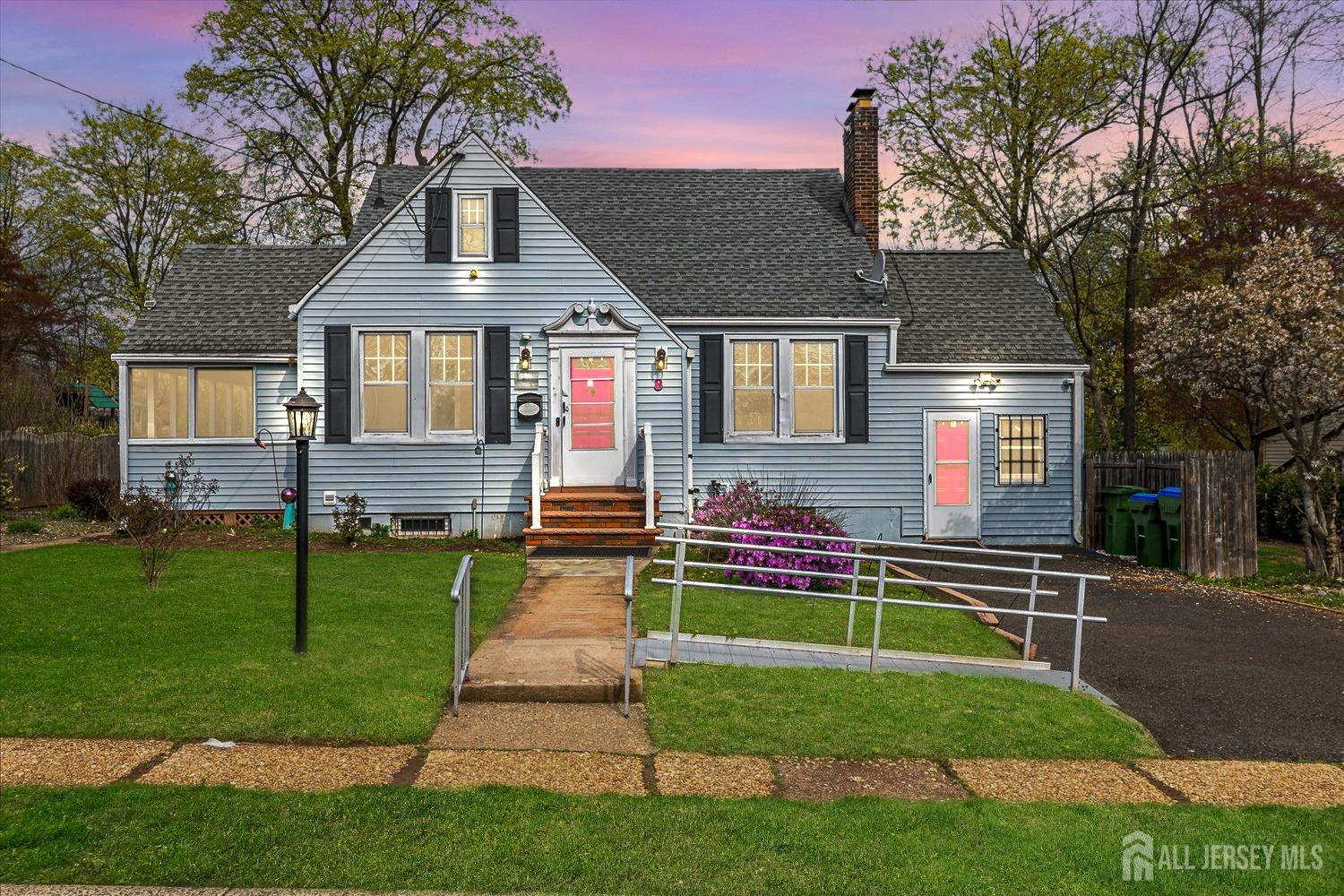 8 Lahiere Avenue, Edison, New Jersey image 1
