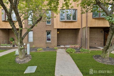 Condo For Sale - 92 Paul Robeson Boulevard<br/> New Brunswick, NJ 08901