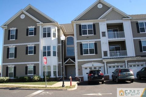 Condo For Sale - 2013 Edward Stec Boulevard<br/> Middlesex County, Edison, NJ 08837