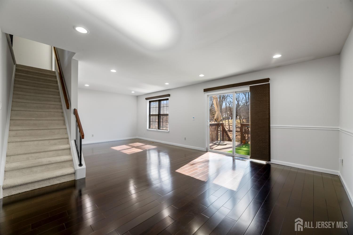 19 Dogwood Drive, Edison, New Jersey image 7