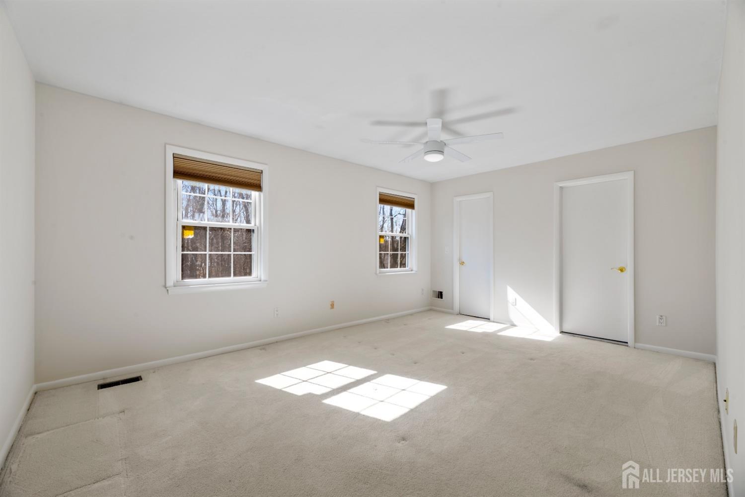 19 Dogwood Drive, Edison, New Jersey image 11