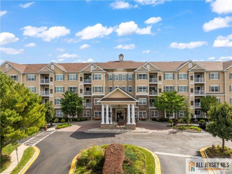 Condo For Sale - 540 Cranbury Road #230<br/> Middlesex County, East Brunswick, NJ 08816