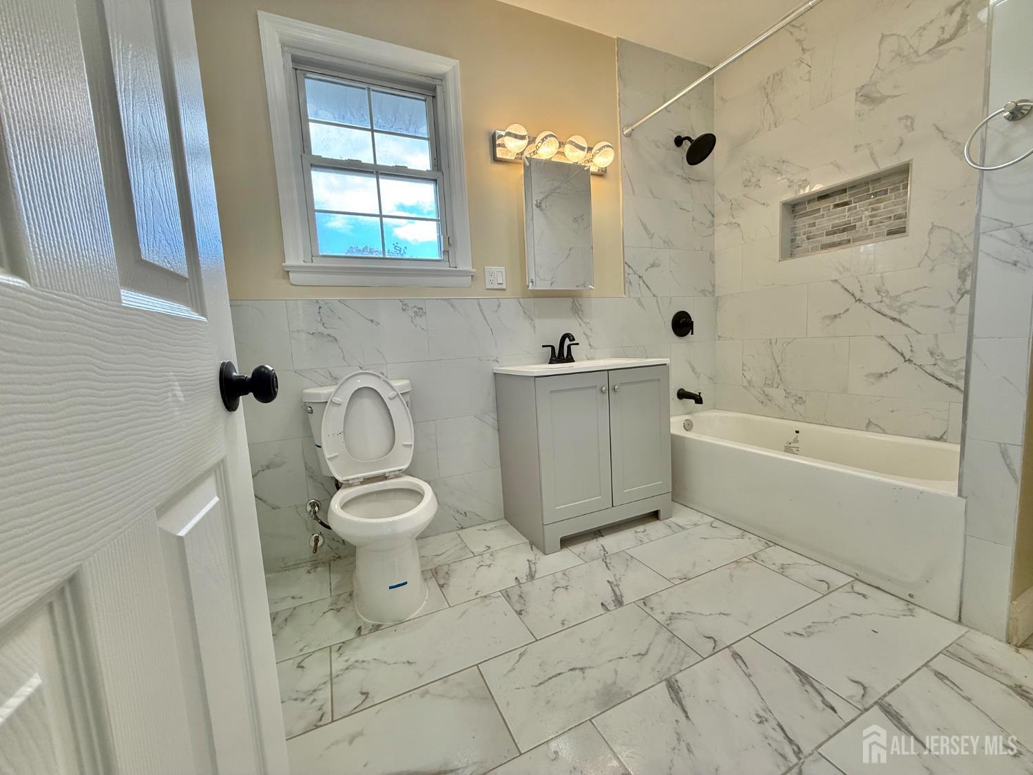 201 Livingston Avenue, New Brunswick, New Jersey image 34