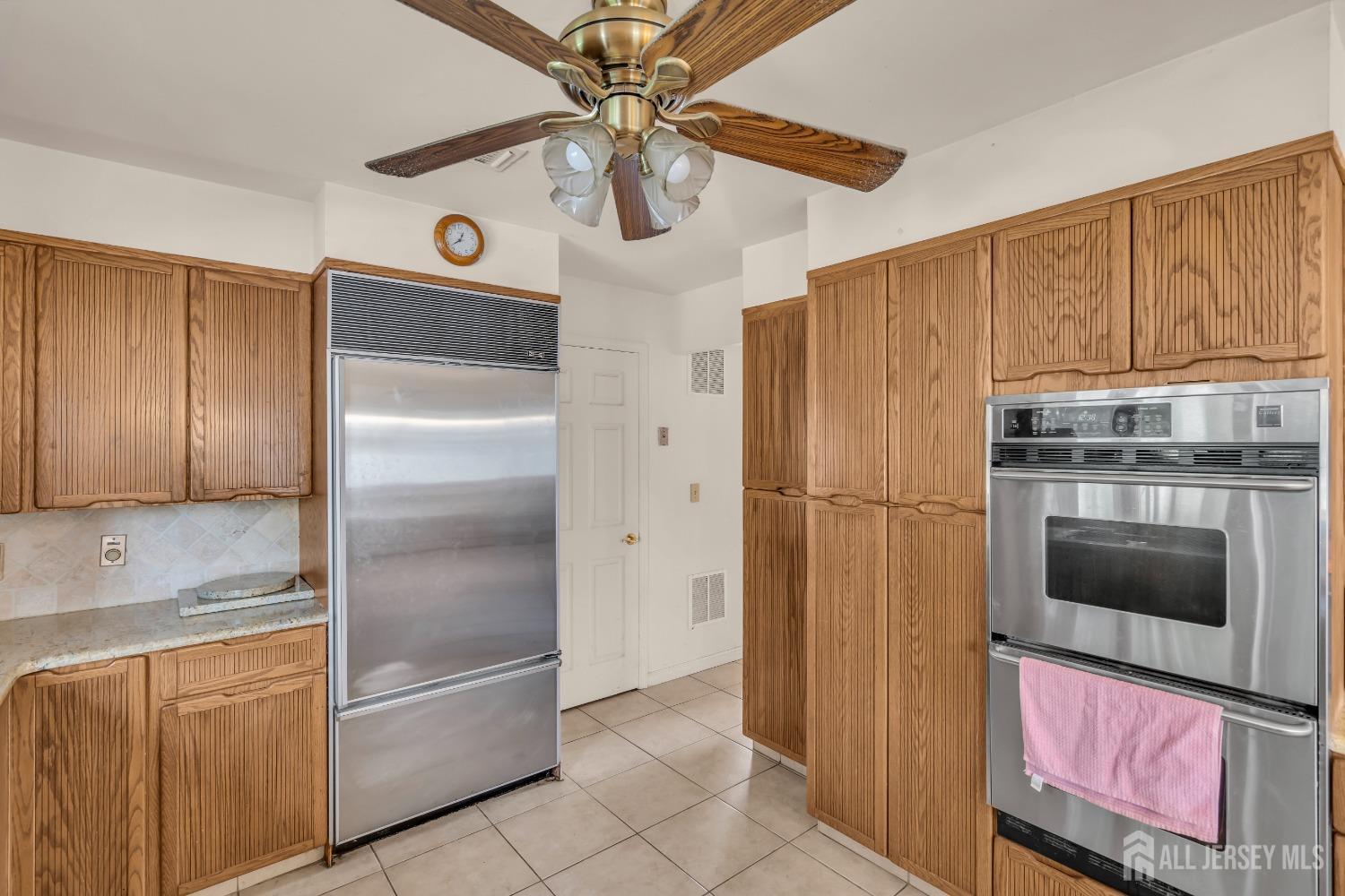 28 Colton Road, Edison, New Jersey image 11