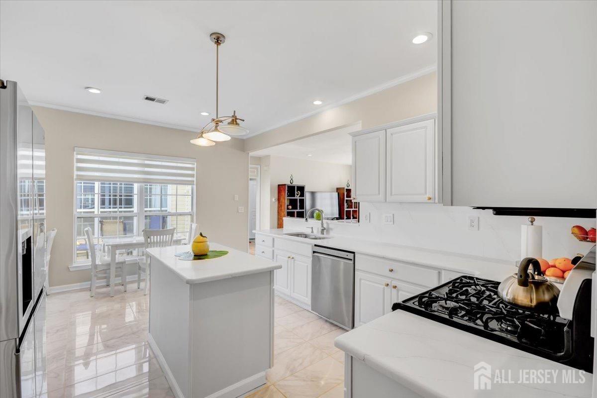 595 Waterside Boulevard, Monroe Township, New Jersey image 16