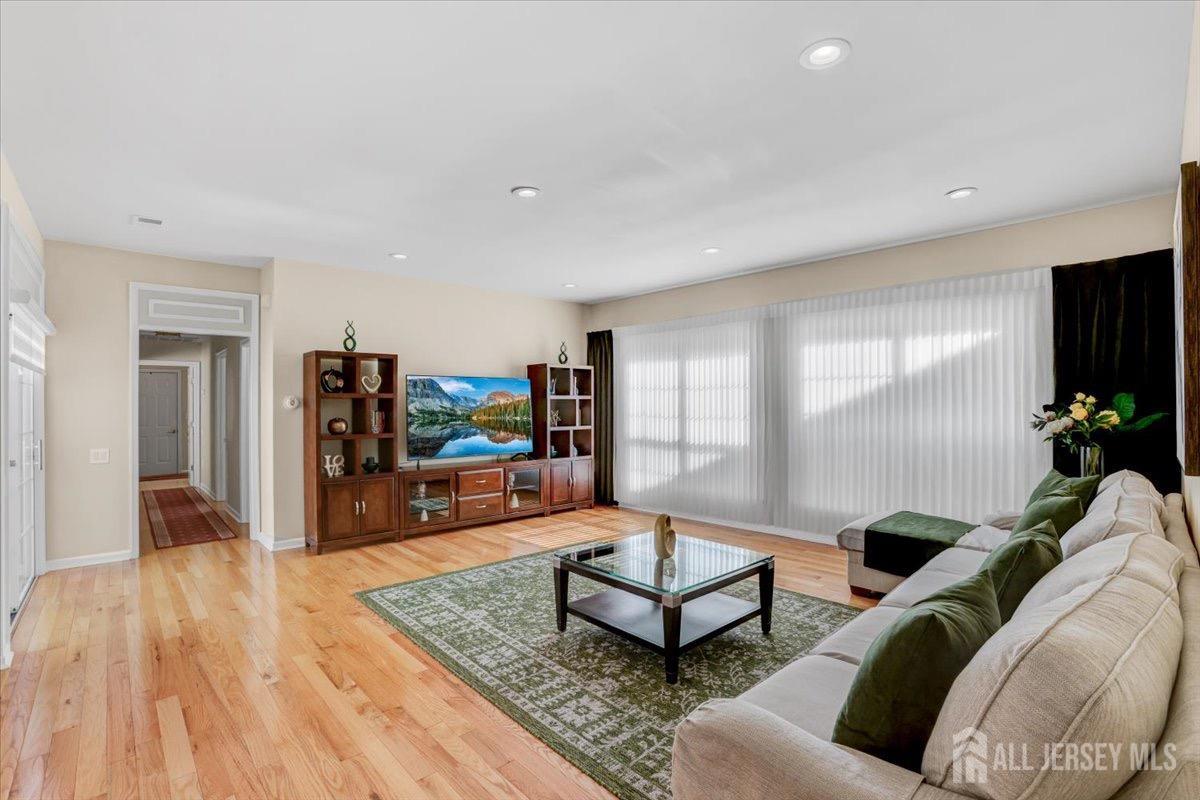 595 Waterside Boulevard, Monroe Township, New Jersey image 8