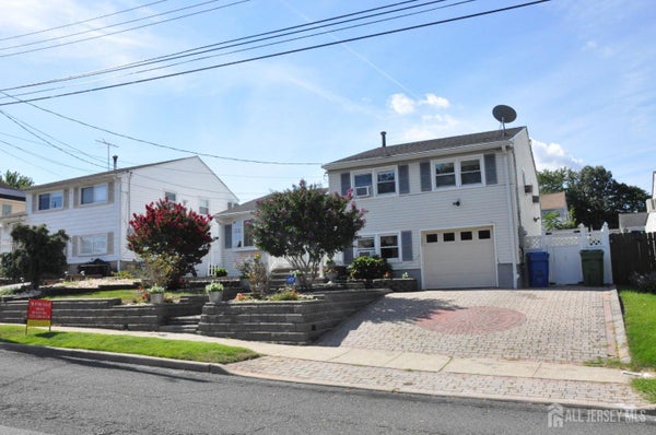 9 FLORENCE DR, PARLIN, NJ 08859 - Image 21dbb4c79ba5294a1bbe75ca7be4b7d1/734048742
