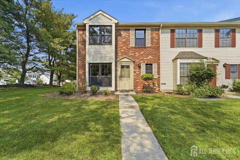 Condo For Sale - 543 Manchester Court<br/> Piscataway, NJ 08854