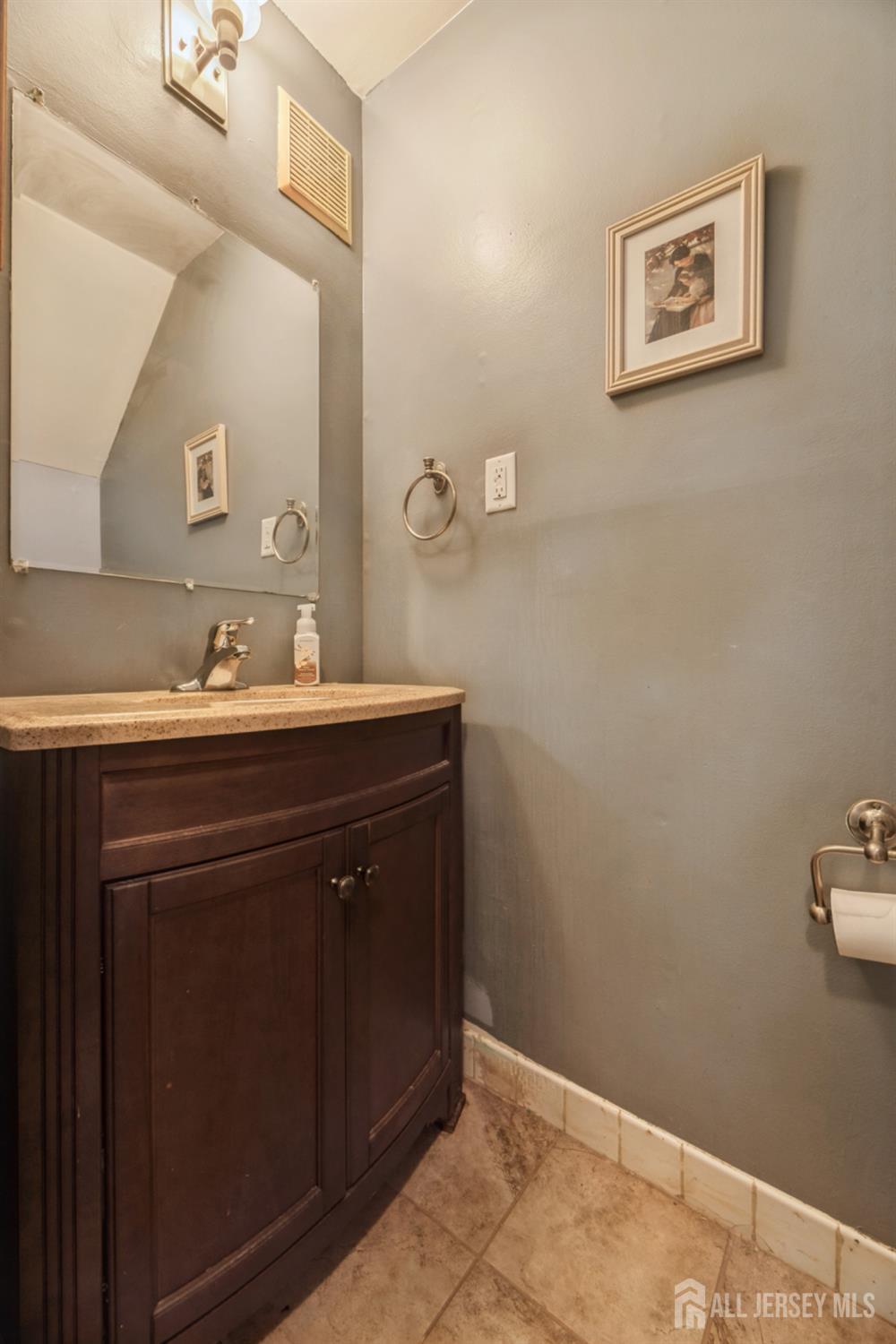3 Pond View Drive, Plainsboro, New Jersey image 14